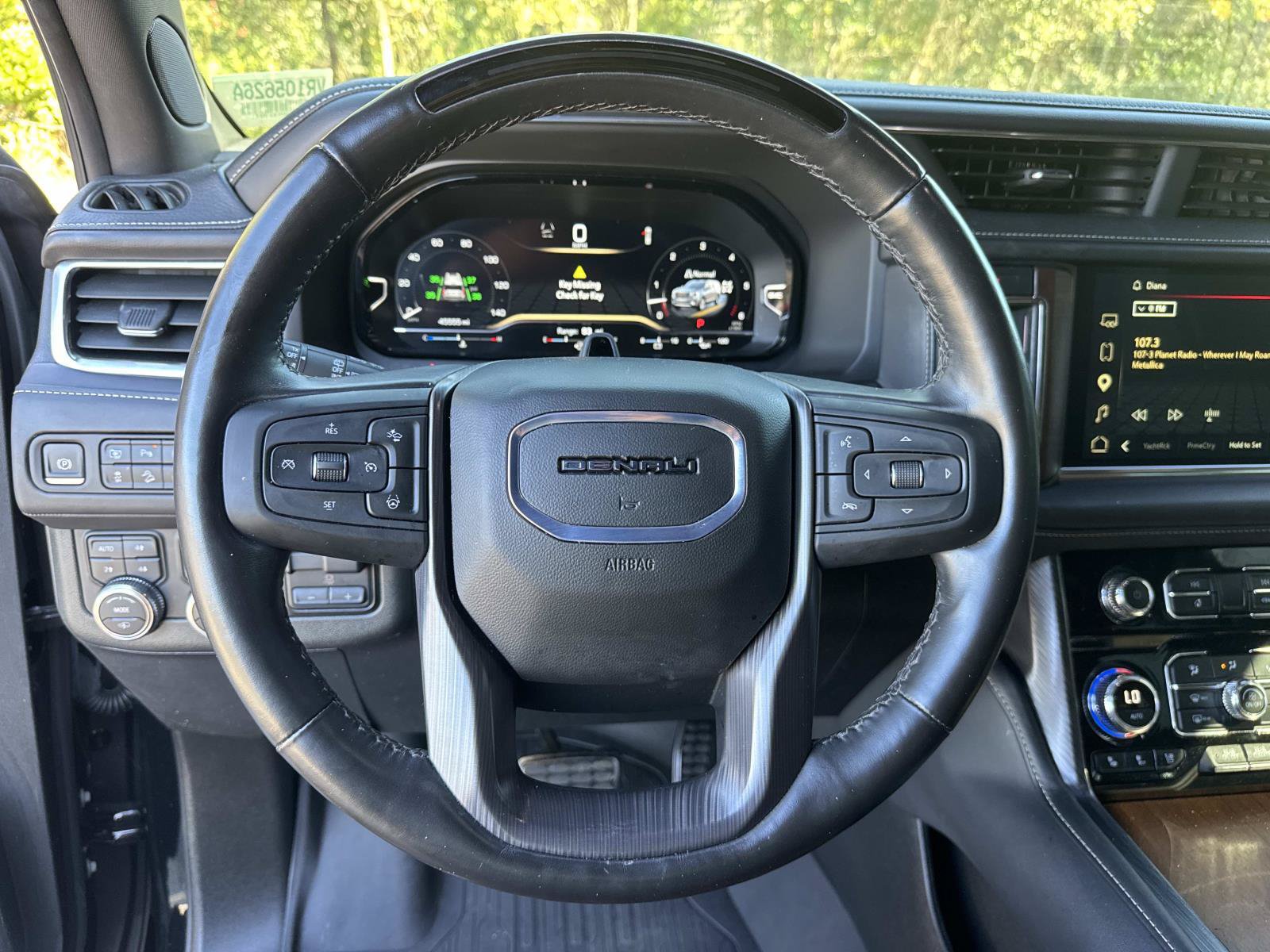 Used 2024 GMC Yukon Denali Ultimate w/ LPO, Floor Liner Package AWD/4WD image 14