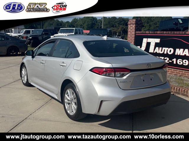Used 2024 Toyota Corolla LE w/ LE Convenience Package FWD image 5