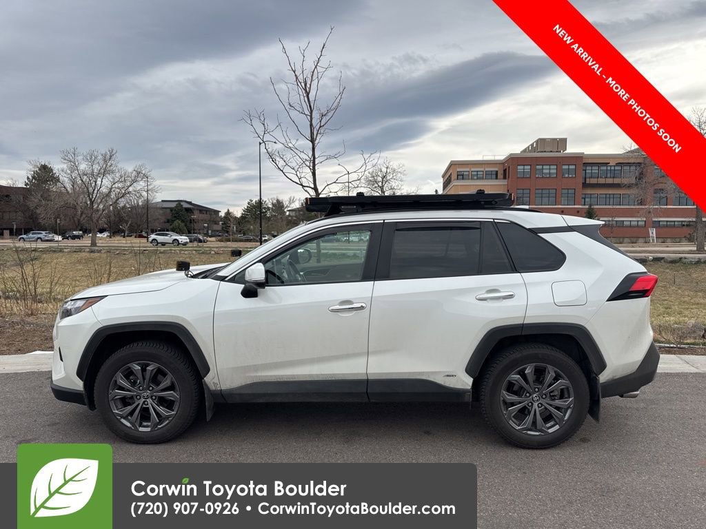 Used 2022 Toyota RAV4 Limited AWD/4WD image 4