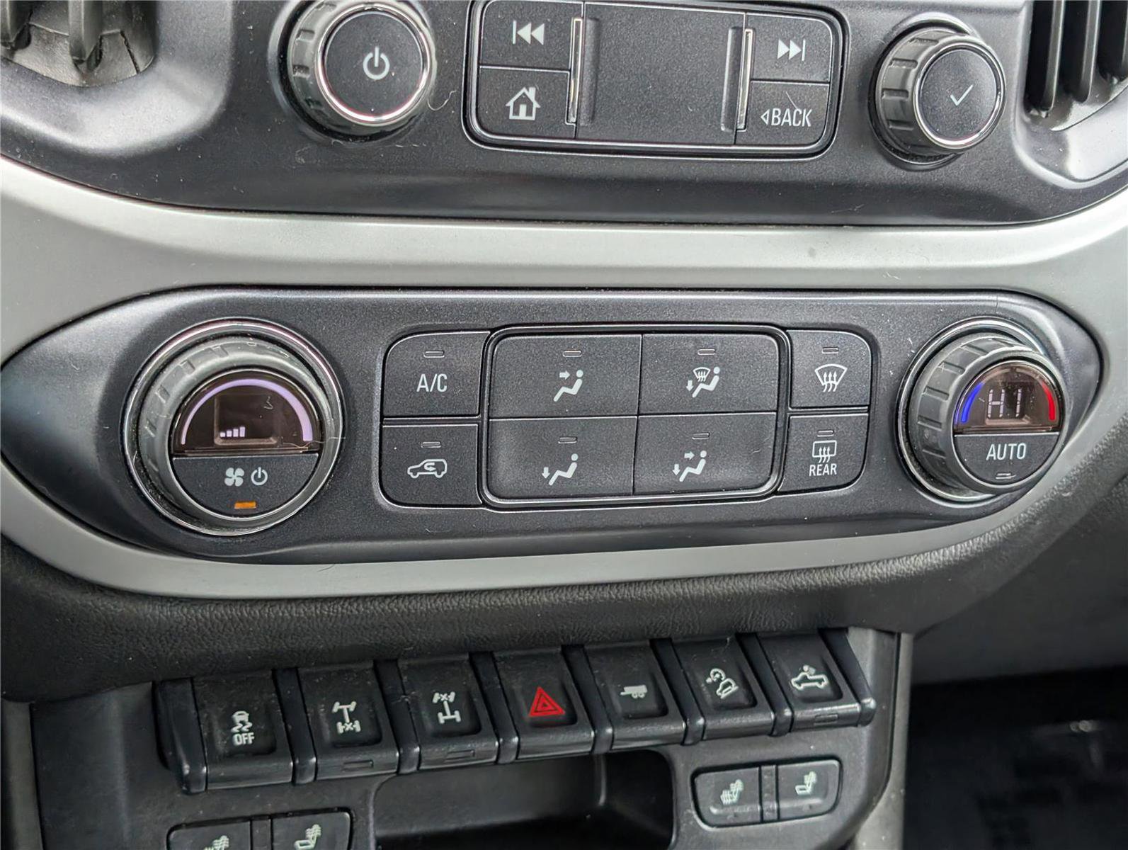 Used 2021 Chevrolet Colorado ZR2 image 27