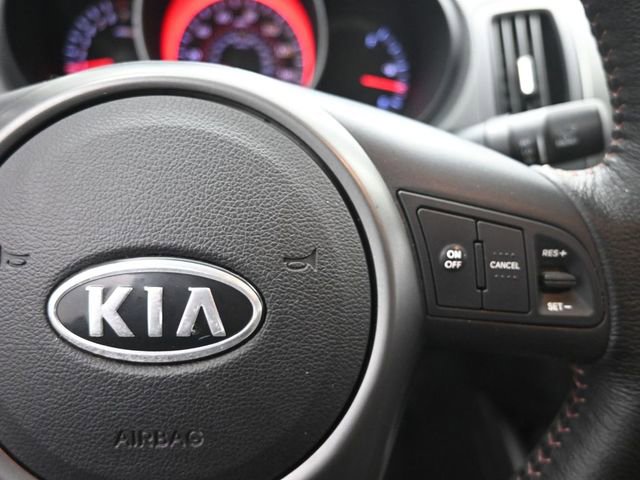 Used 2010 Kia Forte SX FWD image 13