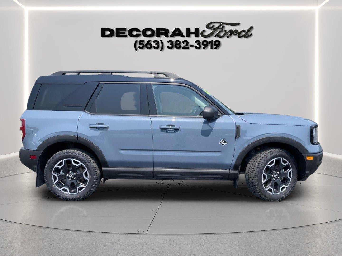 Certified 2025 Ford Bronco Sport Outer Banks w/ Outer Banks Tech Package+ AWD/4WD image 8