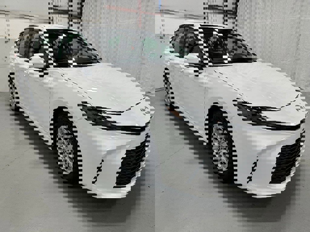 Used 2025 Toyota Camry LE