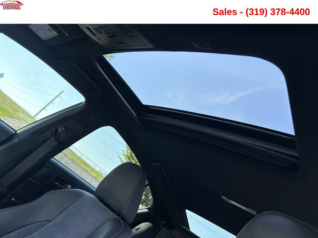 Used 2022 Lexus IS 500 RWD image 18