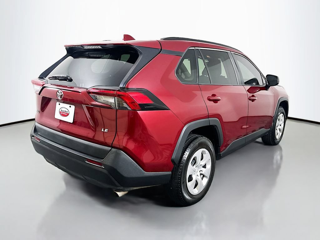 Used 2019 Toyota RAV4 LE FWD image 5