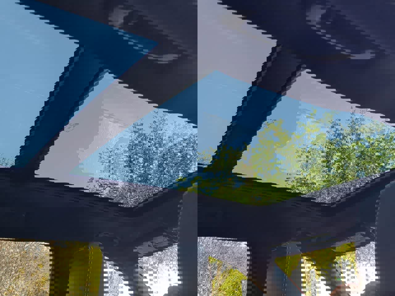 Used 2024 Jaguar F-PACE R-Dynamic S image 22