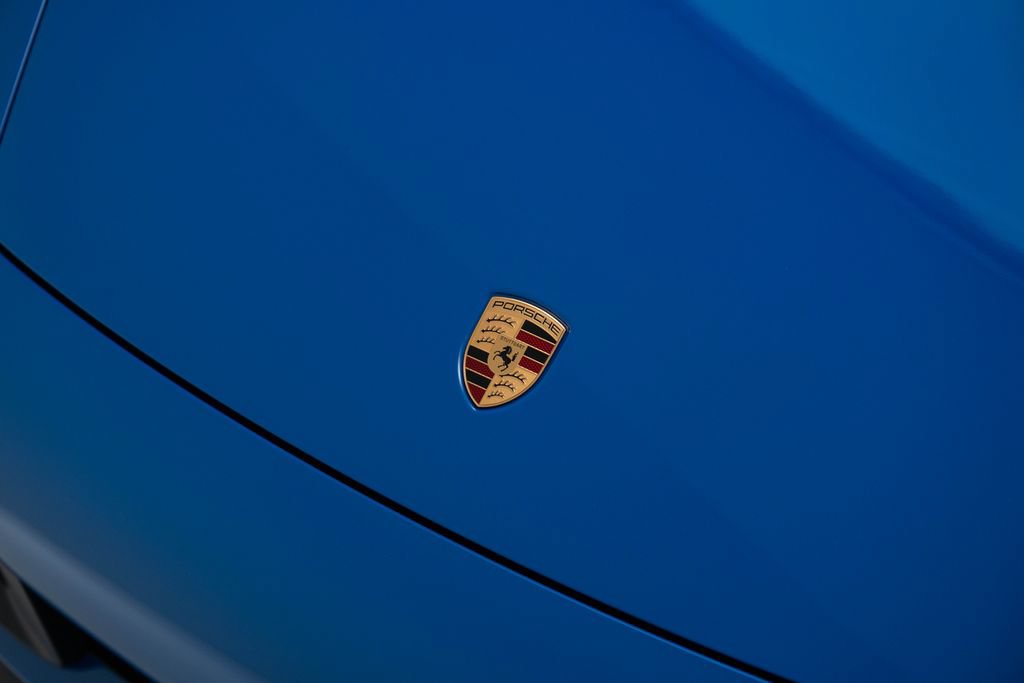Used 2025 Porsche 911 Carrera RWD image 39