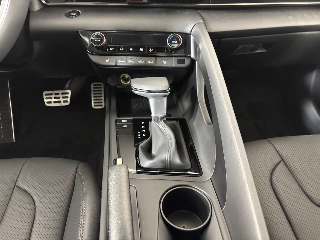 New 2026 Hyundai Elantra SEL Sport FWD image 24
