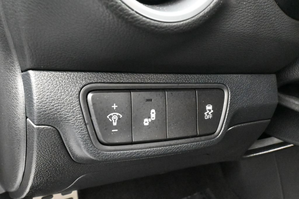 Used 2024 Kia Forte GT-Line FWD image 17