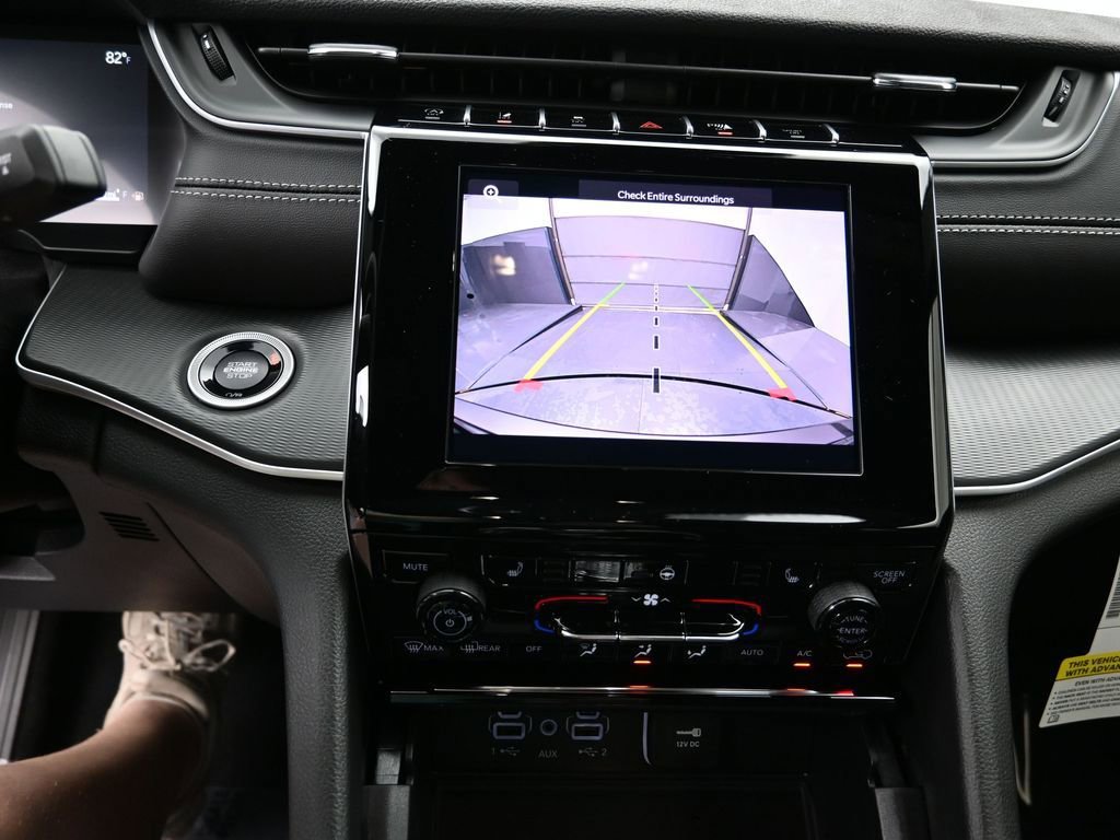 New 2025 Jeep Grand Cherokee Altitude image 19