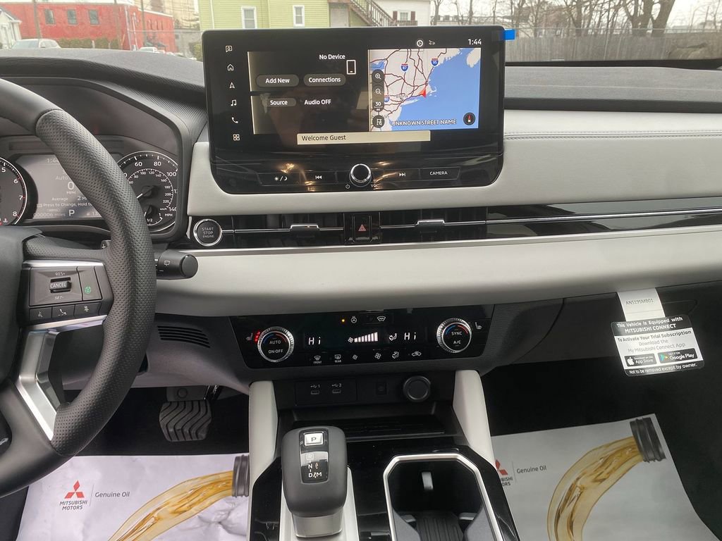 New 2026 Mitsubishi Outlander SE image 20