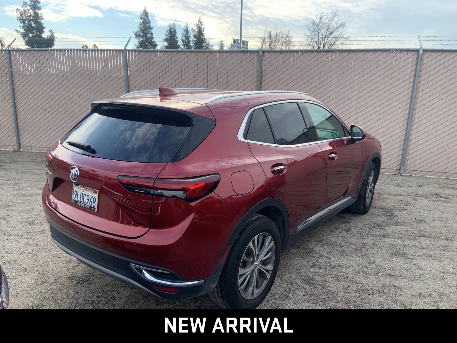 Used 2023 Buick Envision Preferred image 3