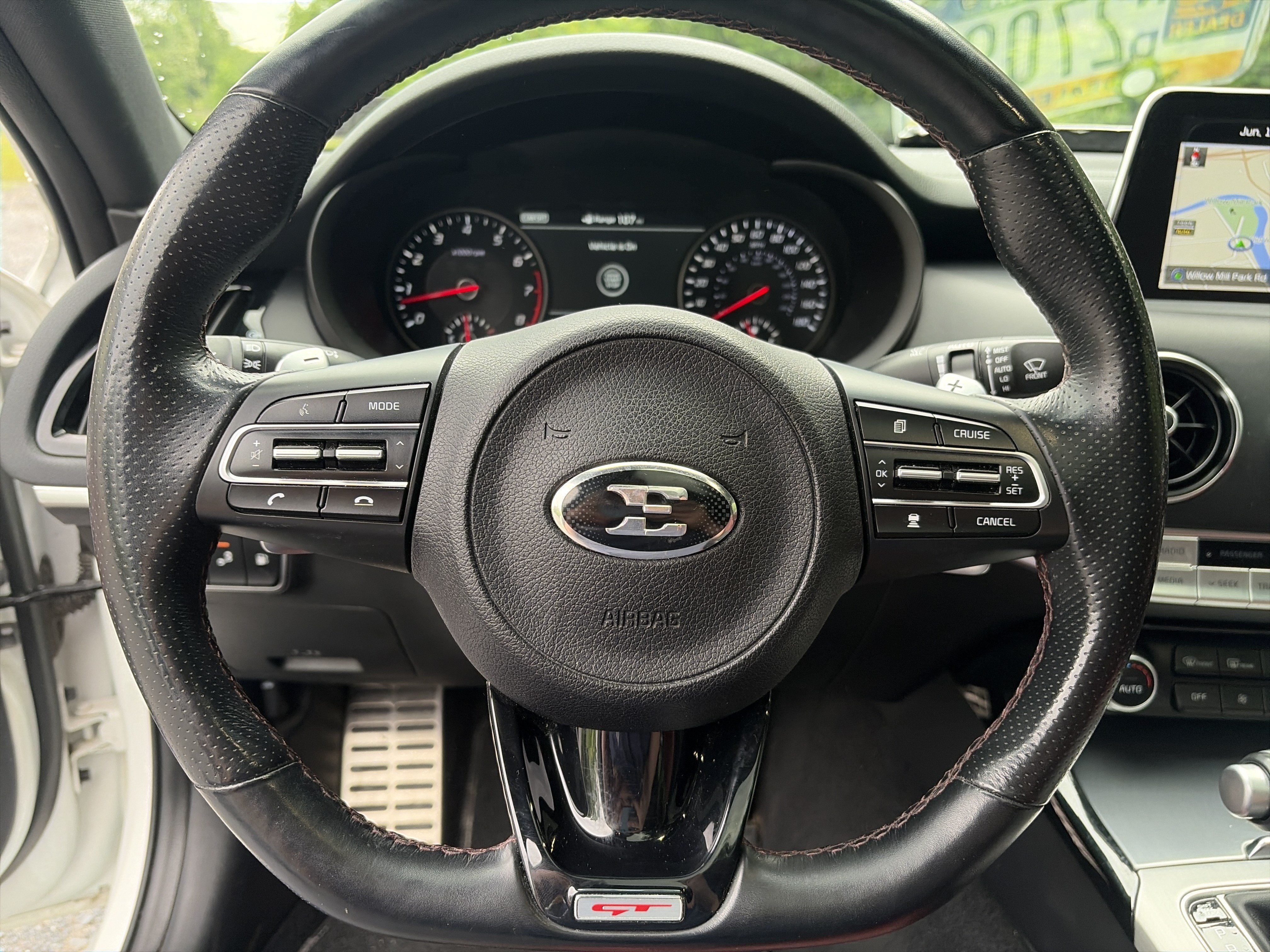 Used 2019 Kia Stinger GT1 AWD/4WD image 28