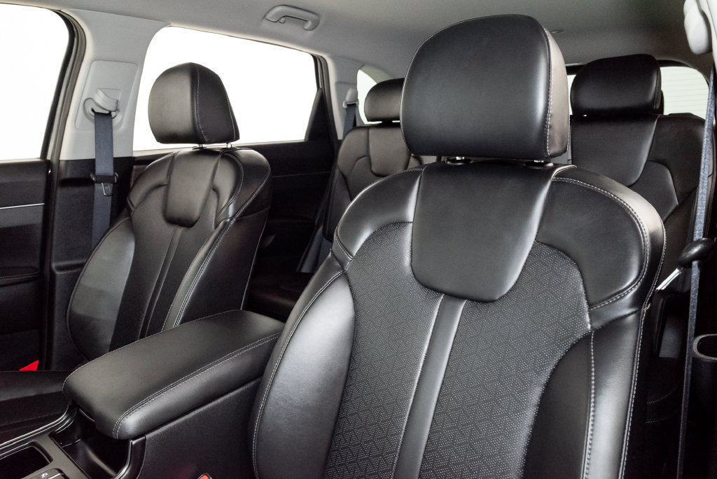 Used 2023 Kia Sorento S AWD/4WD image 11