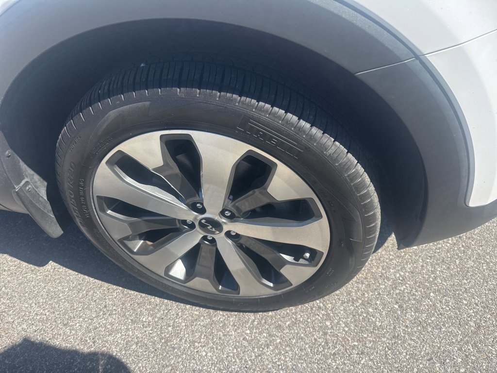 Used 2022 Kia Telluride EX w/ EX Premium Package image 8