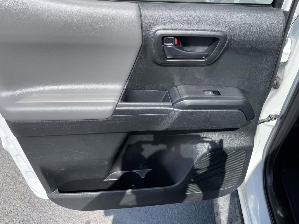 Used 2021 Toyota Tacoma SR w/ SR Convenience Package image 21