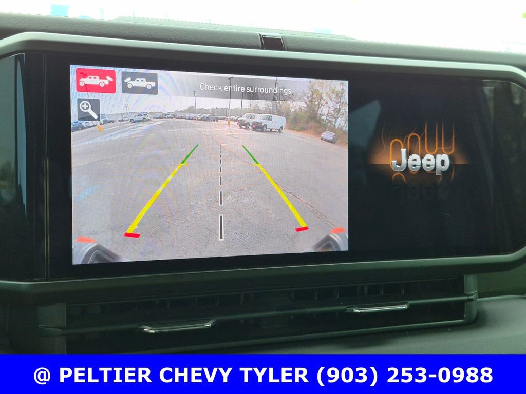 Used 2025 Jeep Gladiator Mojave image 24