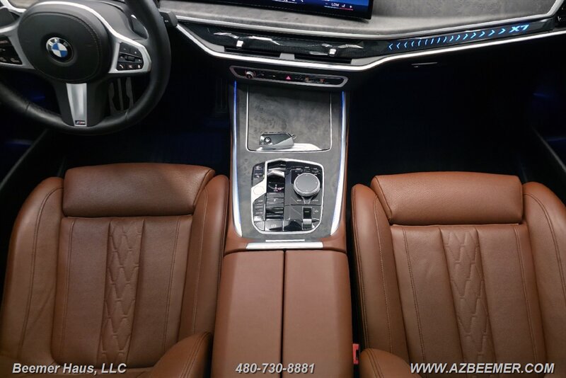 Used 2024 BMW X7 xDrive40i w/ M Sport Package AWD/4WD image 32