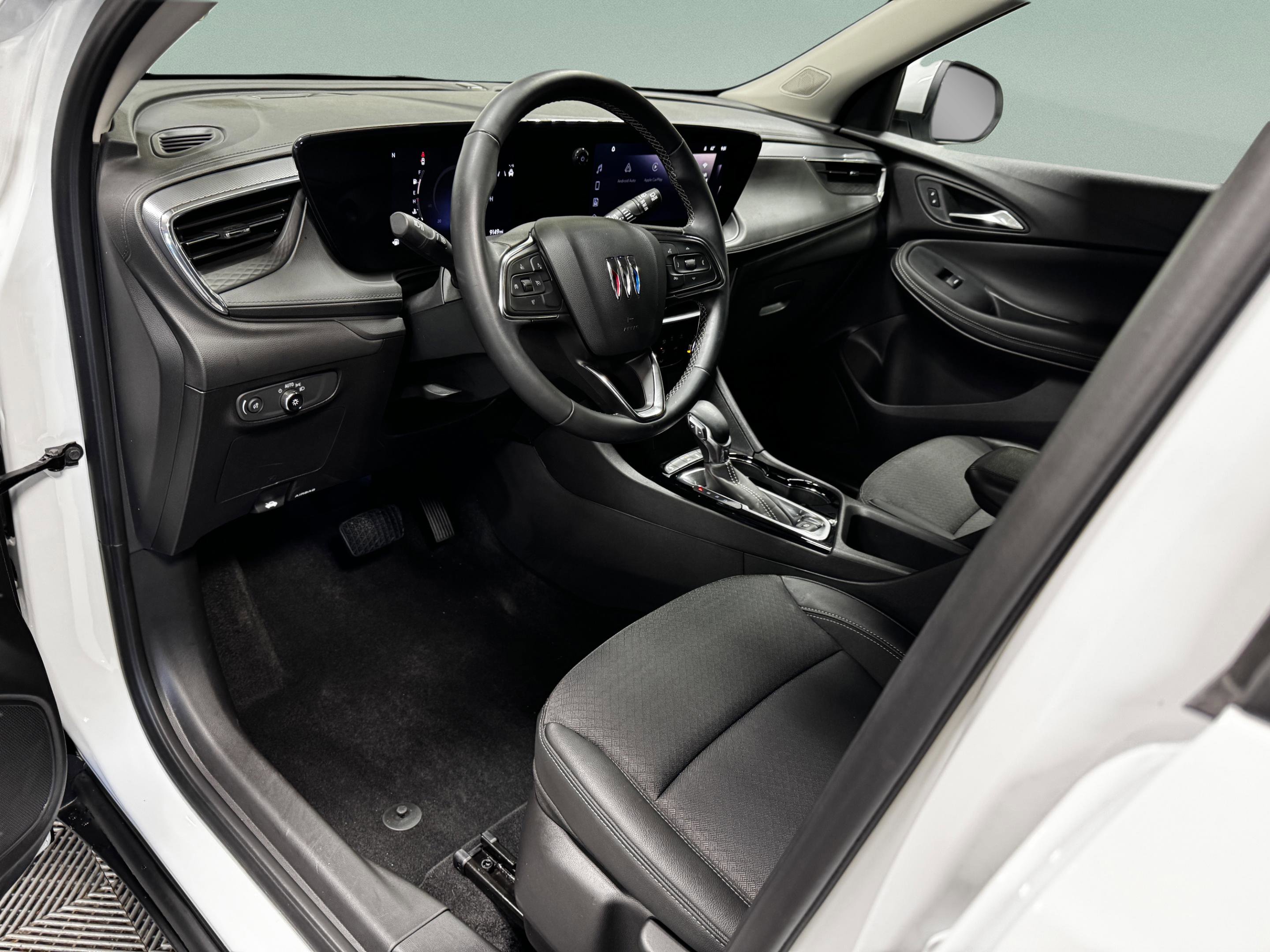 Used 2025 Buick Encore GX Preferred image 9