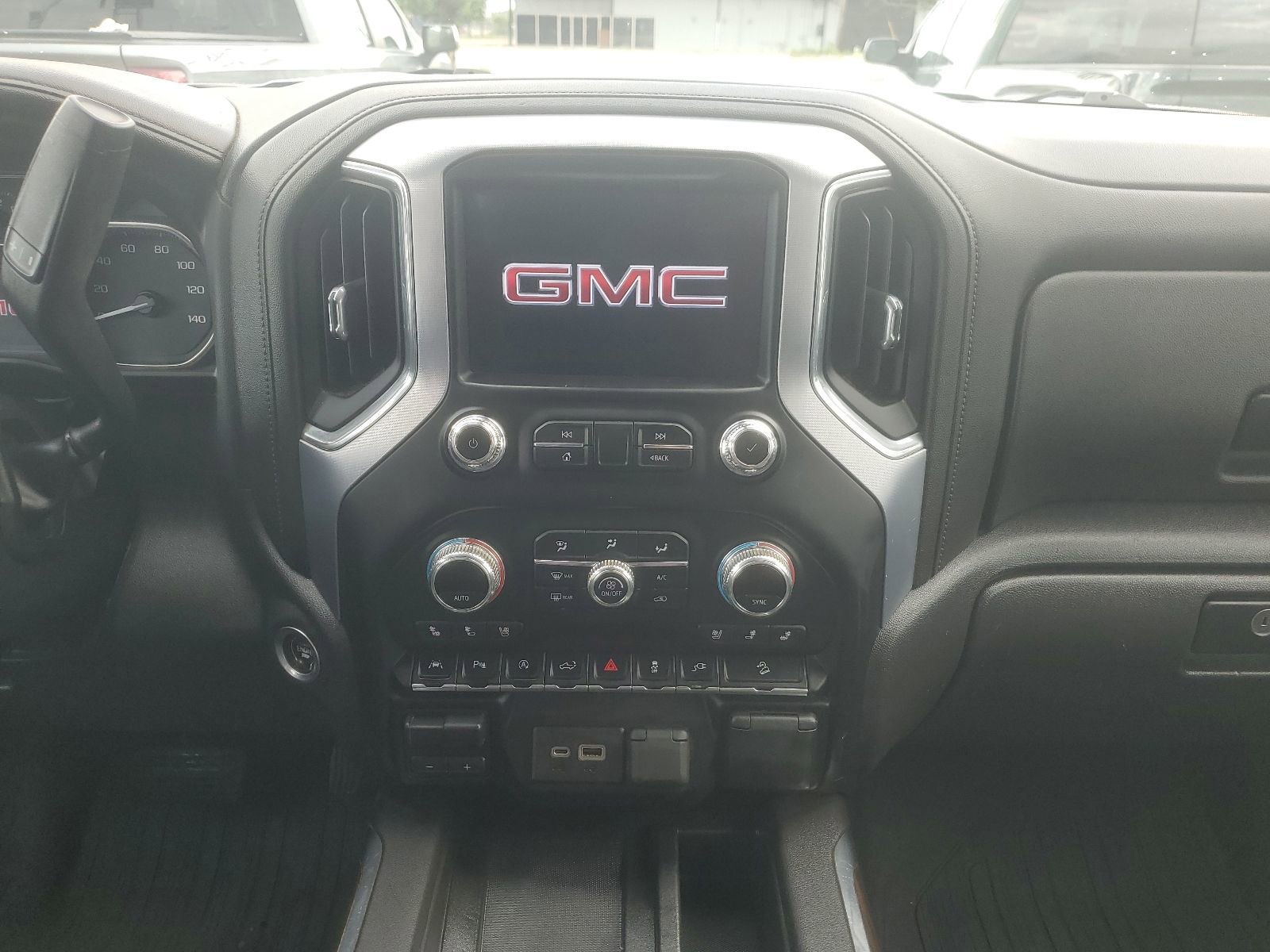 Used 2022 GMC Sierra 1500 SLT AWD/4WD image 13