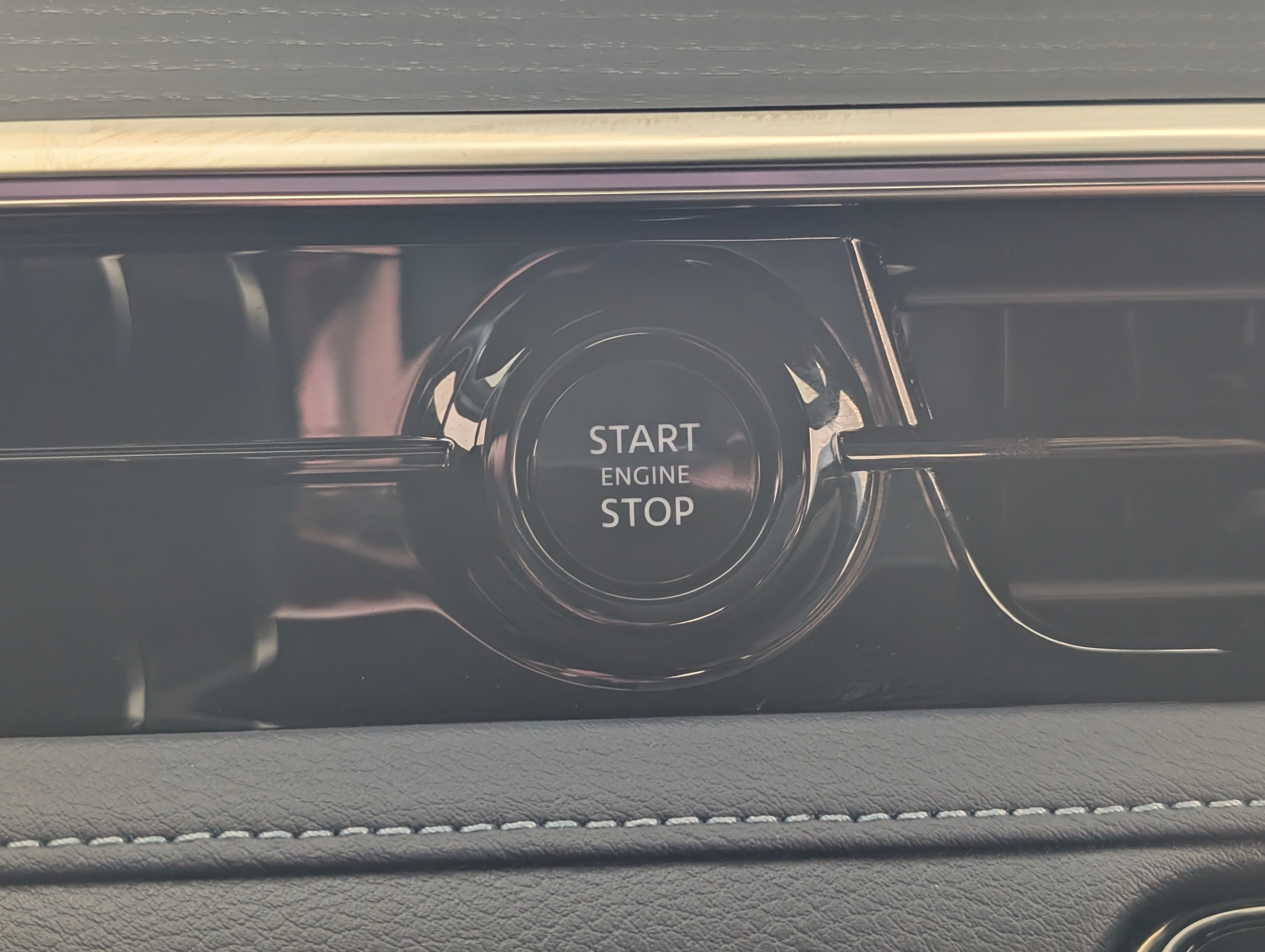 Used 2026 INFINITI QX80 4WD w/ Sport Exterior Package image 34