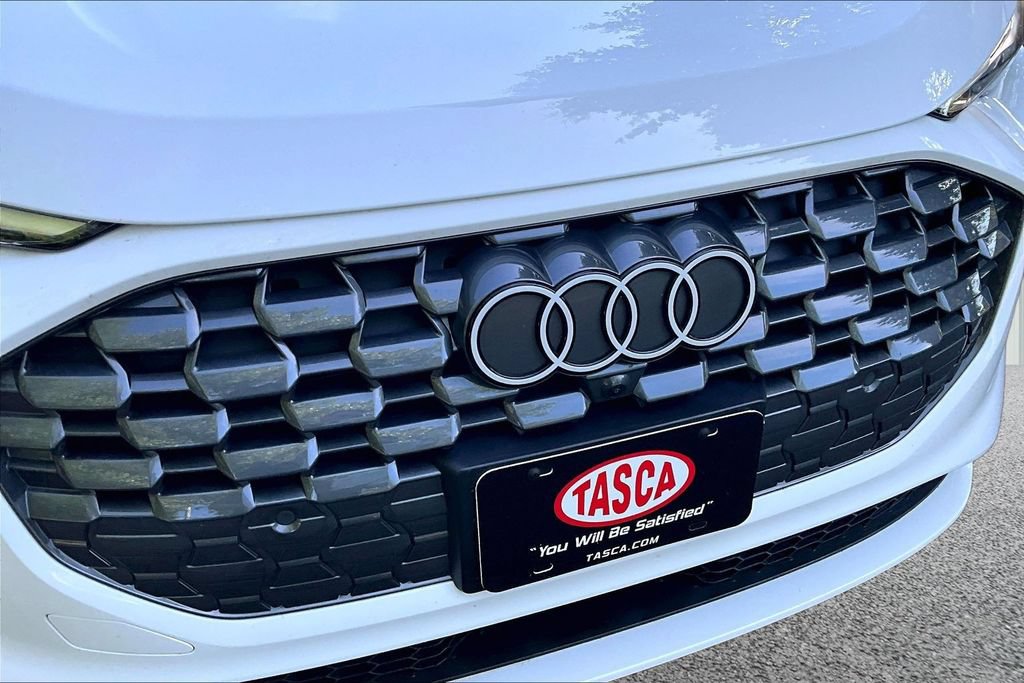 Used 2025 Audi Q5 Premium w/ Convenience Package AWD/4WD image 33