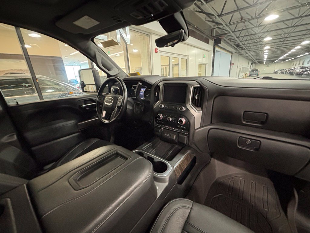 Used 2021 GMC Sierra 3500 Denali w/ Denali Ultimate Package AWD/4WD image 13
