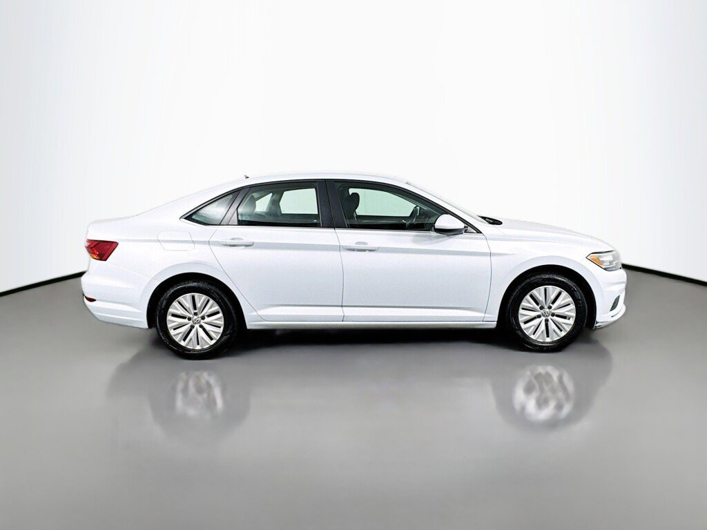 Used 2019 Volkswagen Jetta S image 6