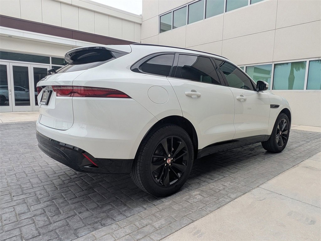 Used 2022 Jaguar F-PACE S image 4