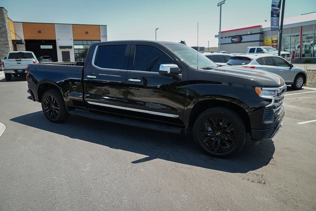 Used 2024 Chevrolet Silverado 1500 High Country w/ Technology Package image 5
