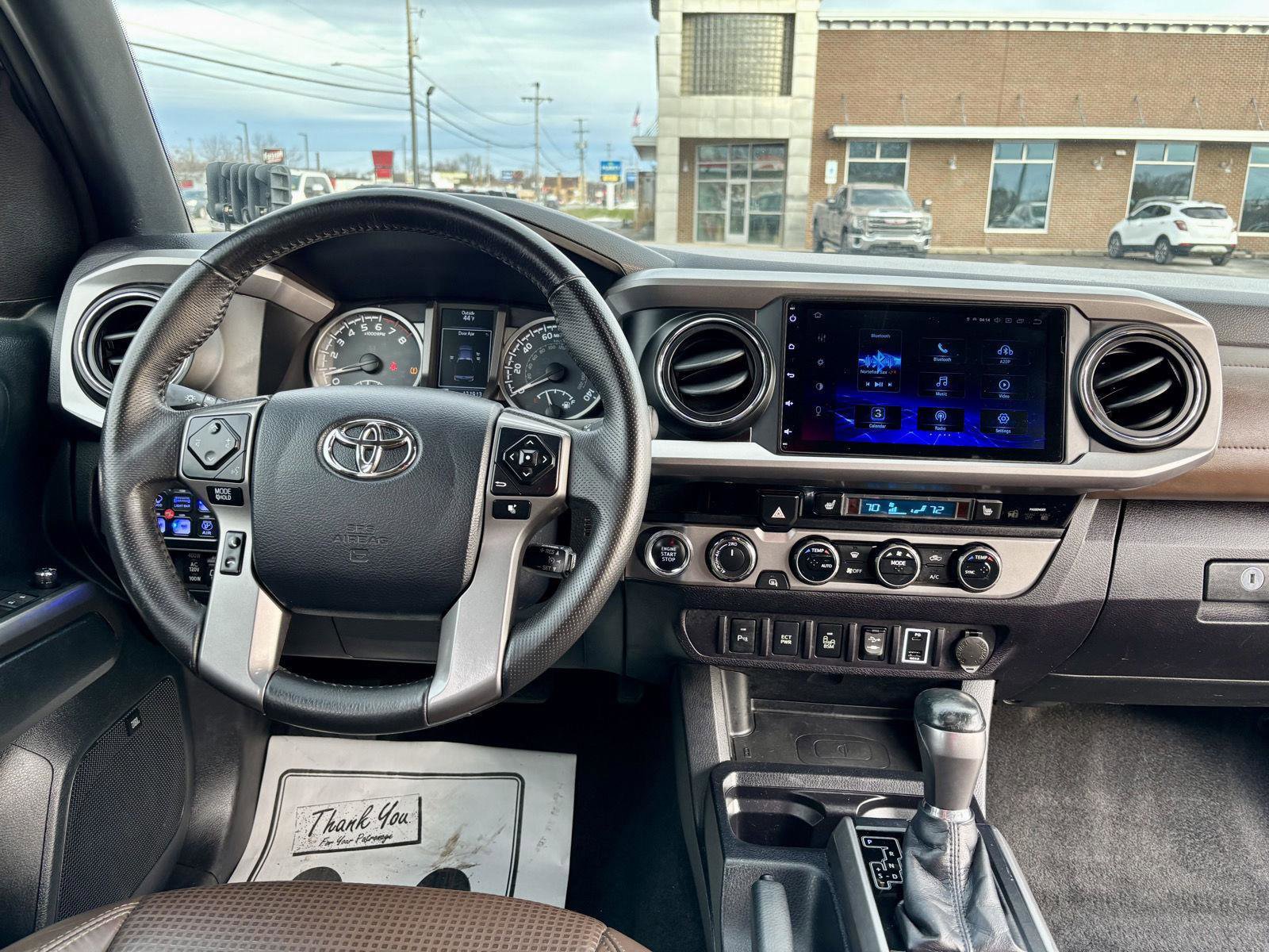 Used 2017 Toyota Tacoma Limited w/ Tow Package image 3