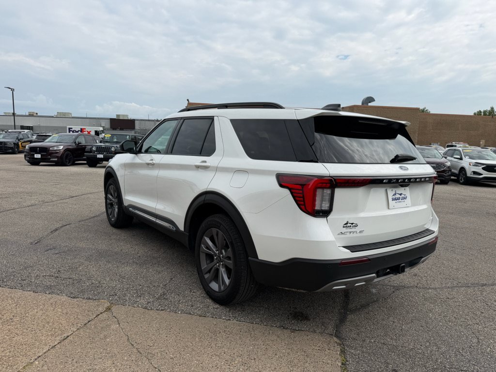Used 2025 Ford Explorer Active w/ Active Comfort Package AWD/4WD image 6