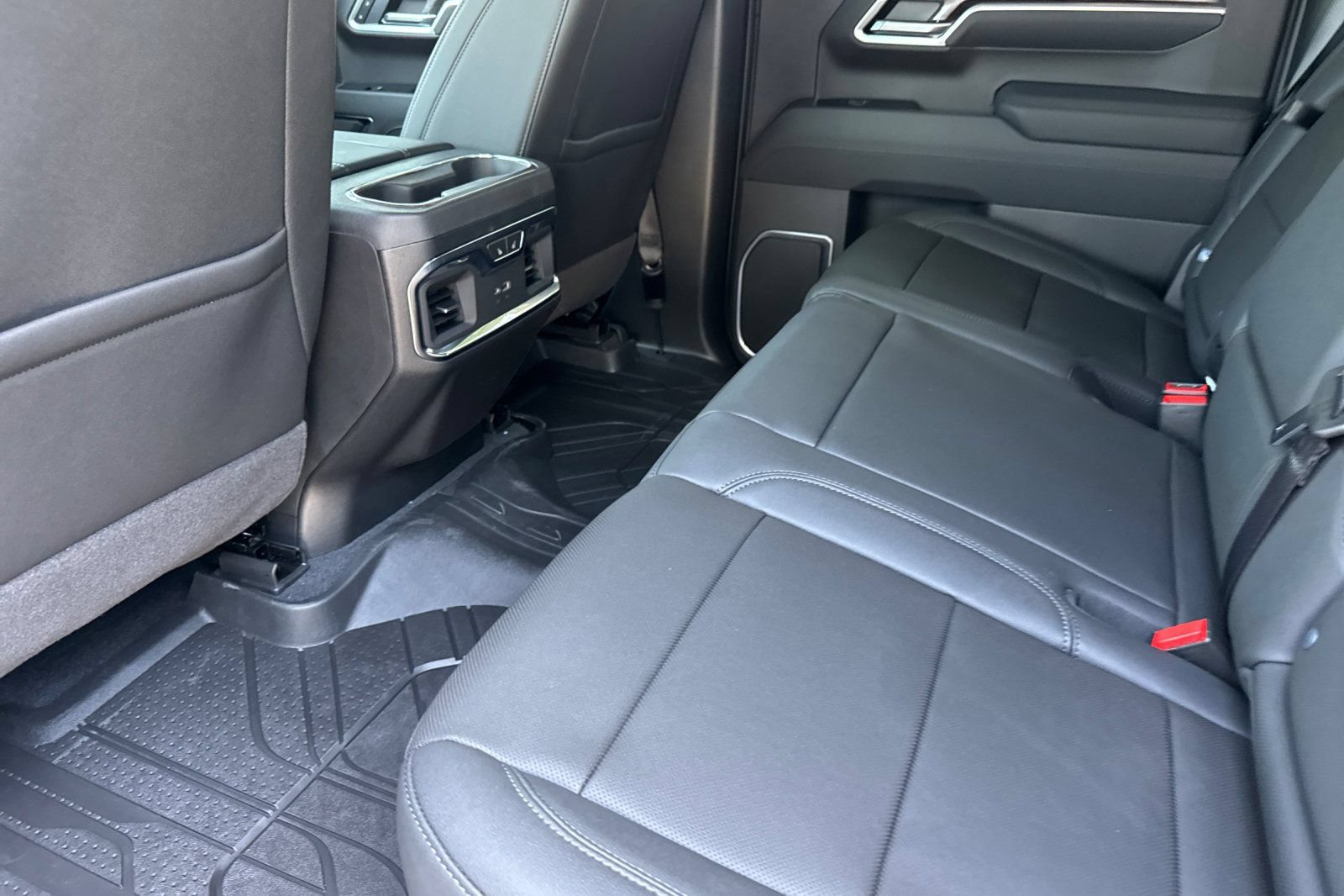 New 2026 Chevrolet Silverado 1500 LTZ w/ Technology Package AWD/4WD image 11