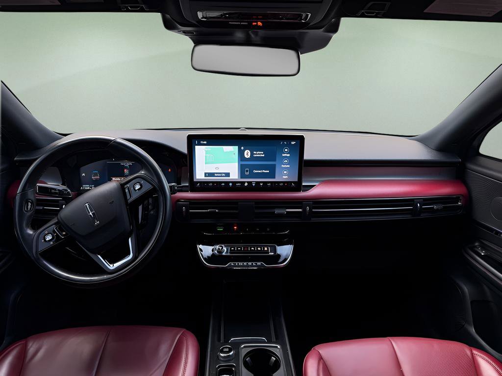 Used 2023 Lincoln Corsair Reserve image 13