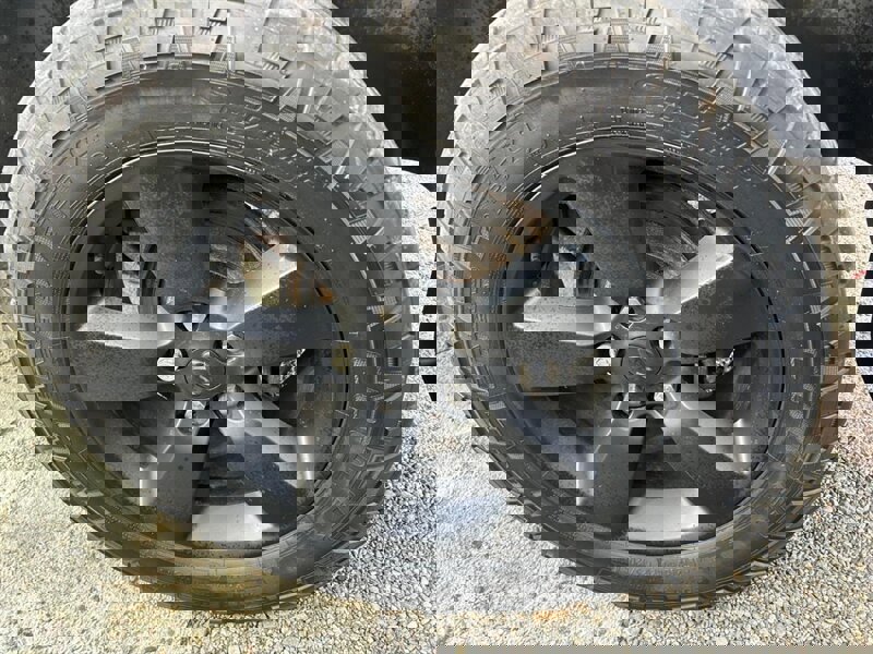 Used 2021 RAM 1500 Express w/ Wheel & Sound Group image 20