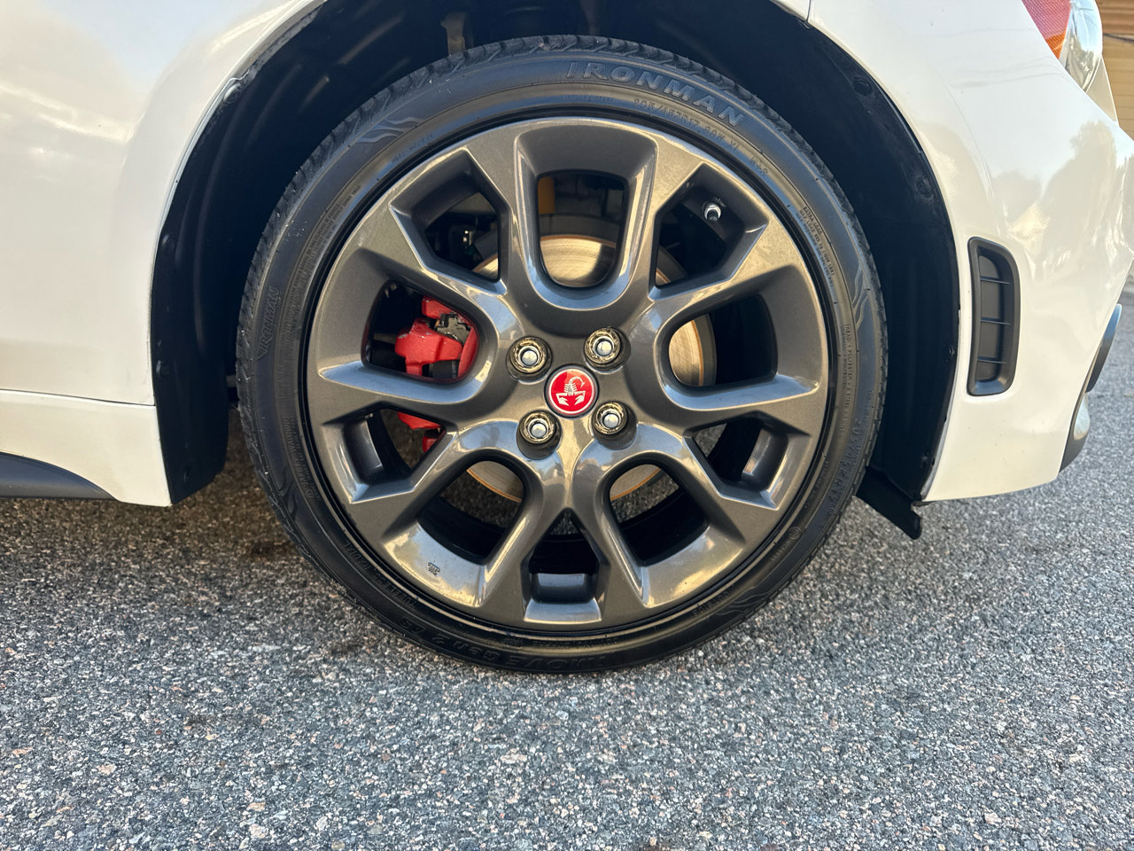 Used 2017 FIAT 124 Spider Abarth image 19