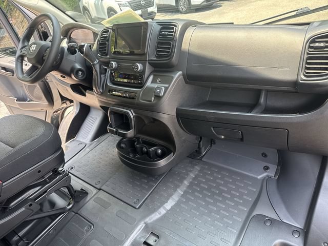 Used 2023 RAM ProMaster 2500 w/ Black Appearance Package FWD image 9