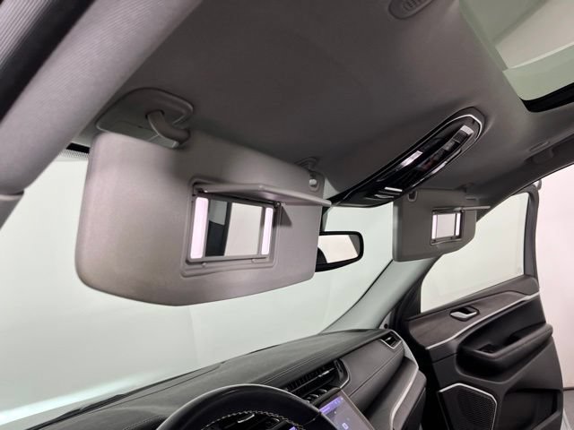 Used 2022 Jeep Grand Cherokee Limited AWD/4WD image 38
