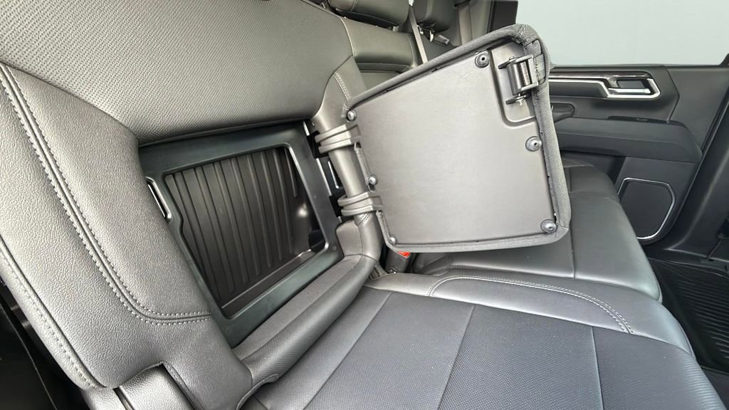 Certified 2025 Chevrolet Silverado 2500 LTZ w/ LTZ Premium Package image 47