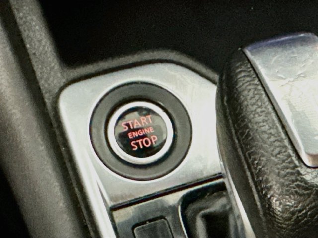 Used 2020 Nissan Sentra SV FWD image 18