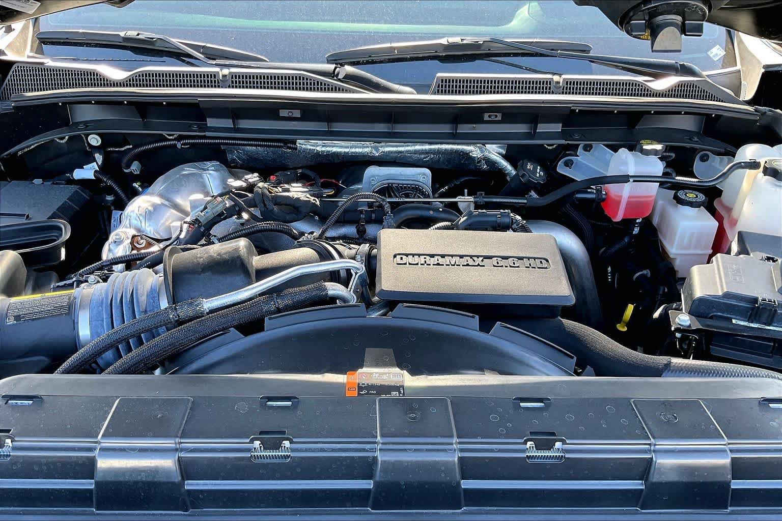 Used 2025 GMC Sierra 3500 Denali Ultimate AWD/4WD image 32