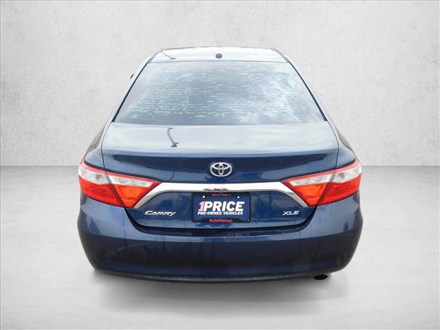 Used 2017 Toyota Camry XLE FWD image 11