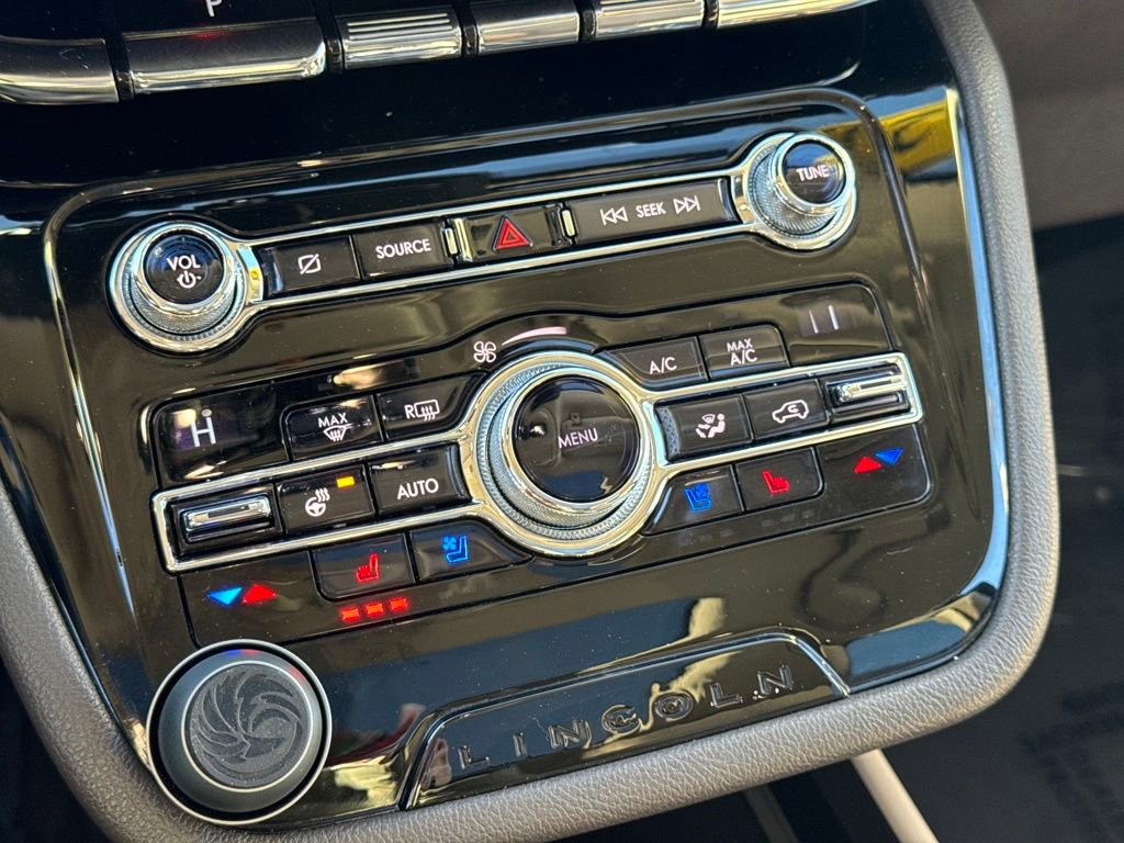 Used 2020 Lincoln Corsair Reserve w/ Equipment Group 201A image 44