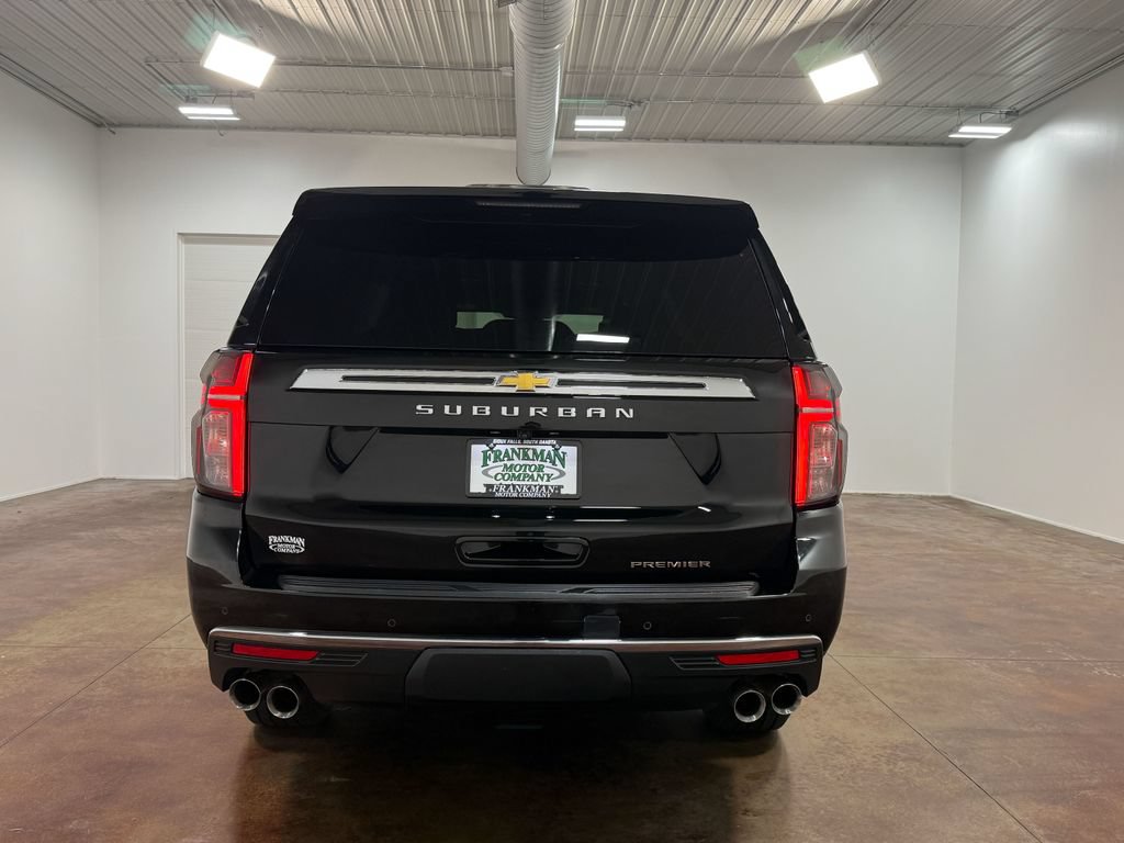 Used 2024 Chevrolet Suburban Premier AWD/4WD image 25