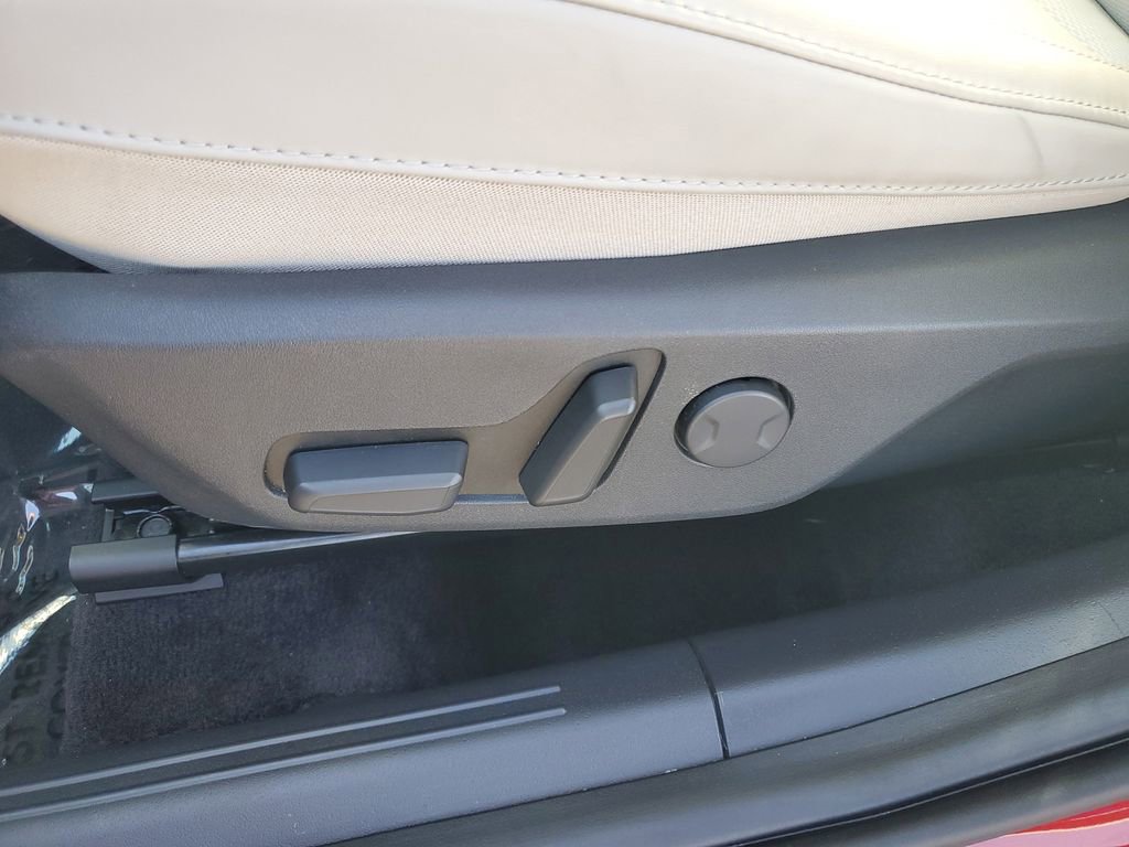 Used 2023 Kia Niro EX FWD image 7