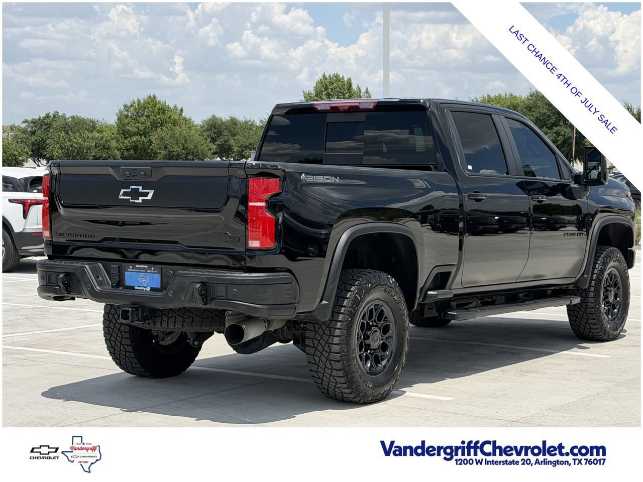 Certified 2025 Chevrolet Silverado 2500 ZR2 w/ ZR2 Bison Edition AWD/4WD image 4