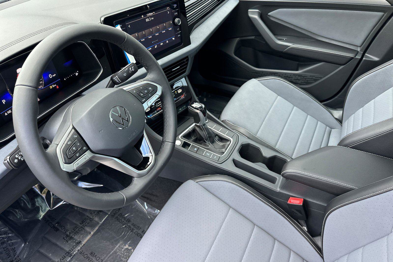 New 2026 Volkswagen Jetta SE image 9