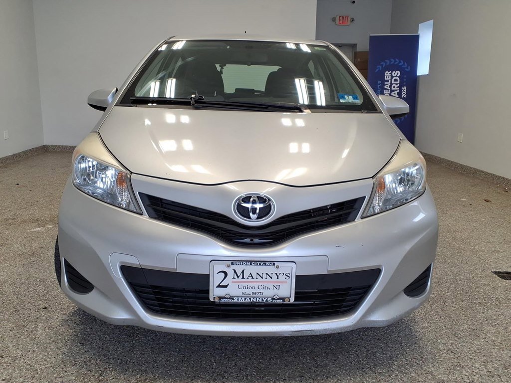 Used 2014 Toyota Yaris LE image 2
