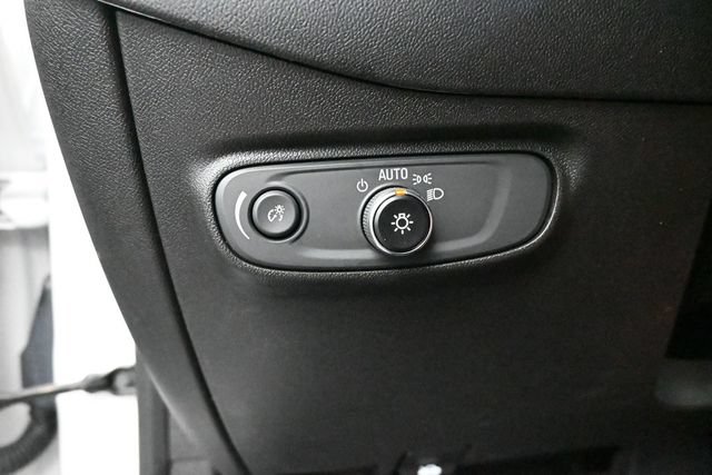Used 2022 Chevrolet Equinox LS w/ LS Convenience Package AWD/4WD image 12