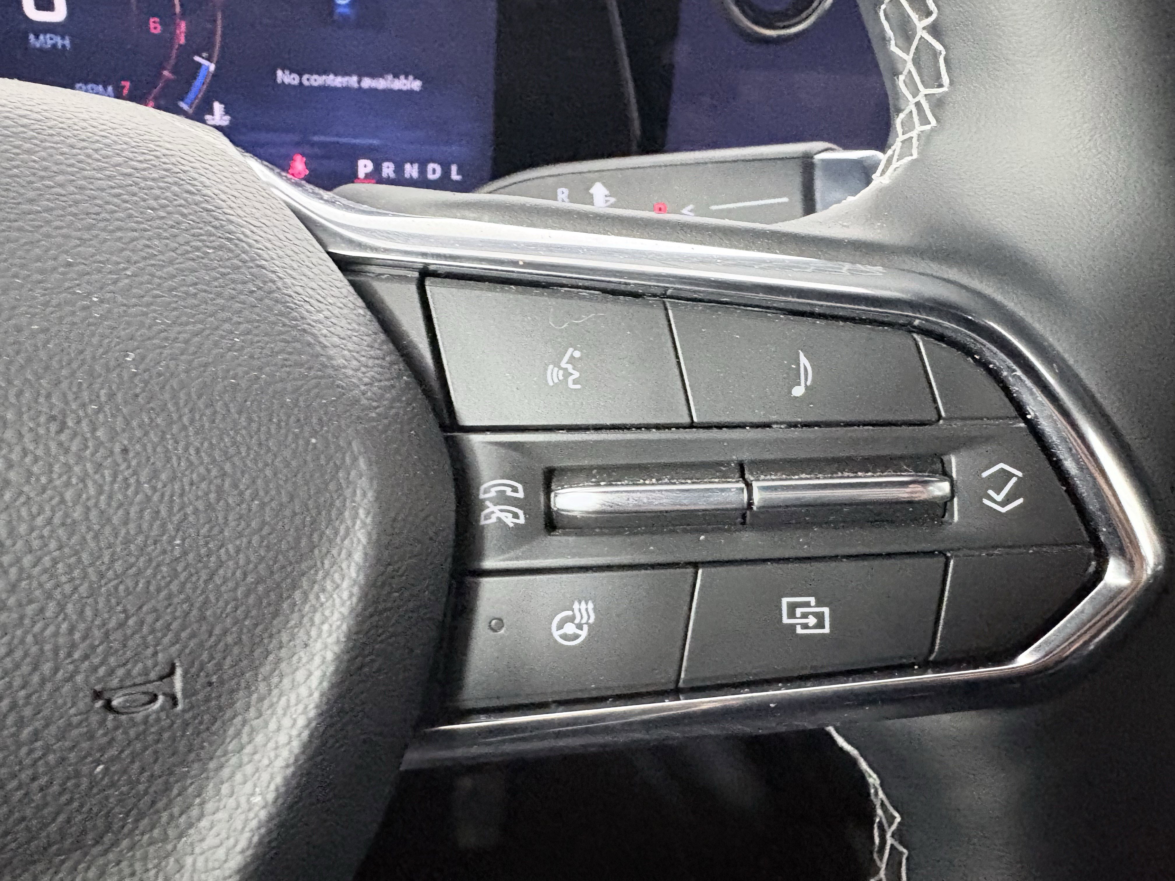 Used 2024 Chevrolet Traverse Z71 image 21